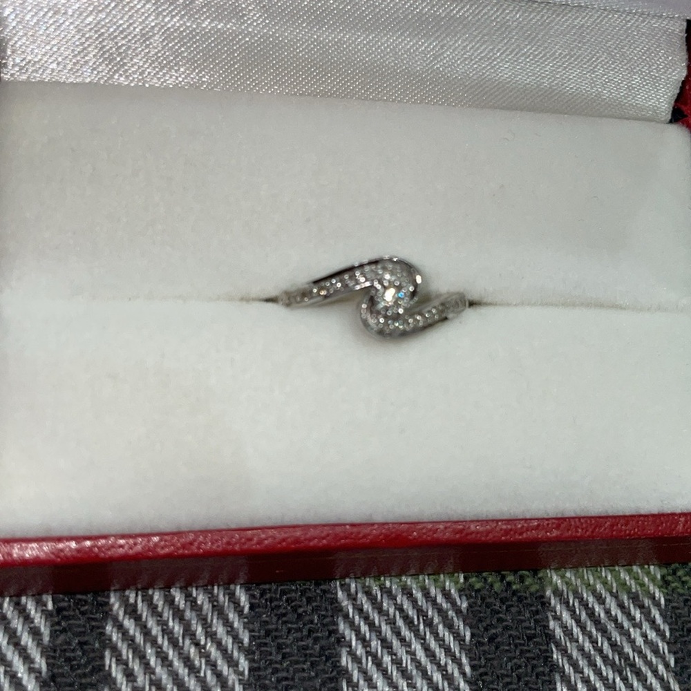 Dazzling Rock Diamond Ring